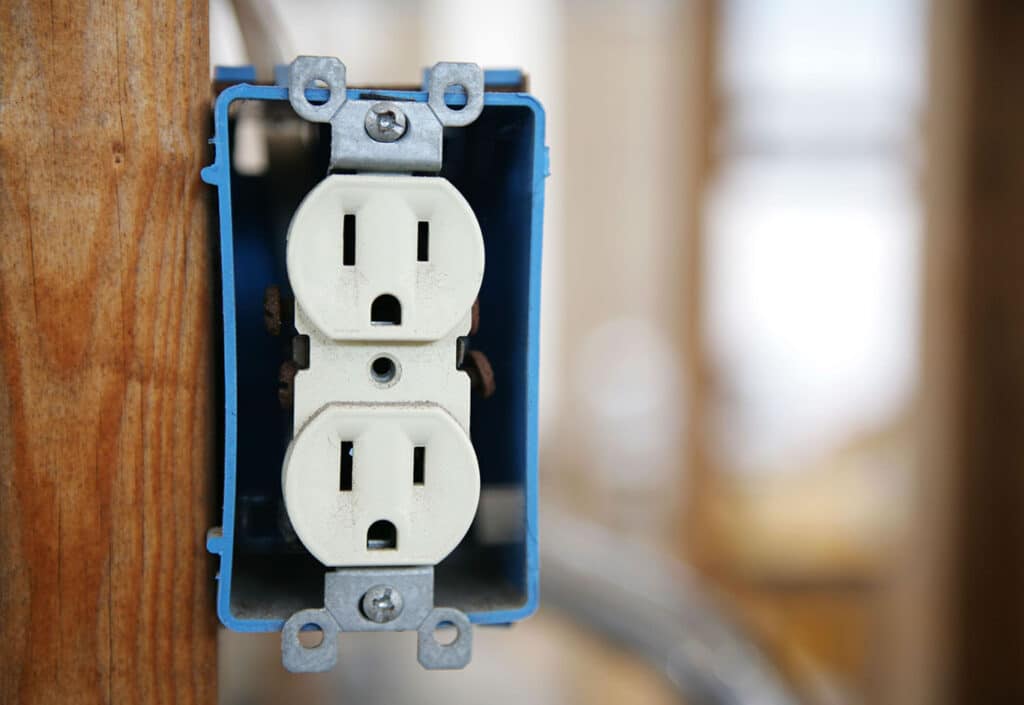 Electrical outlet installation in Mendota